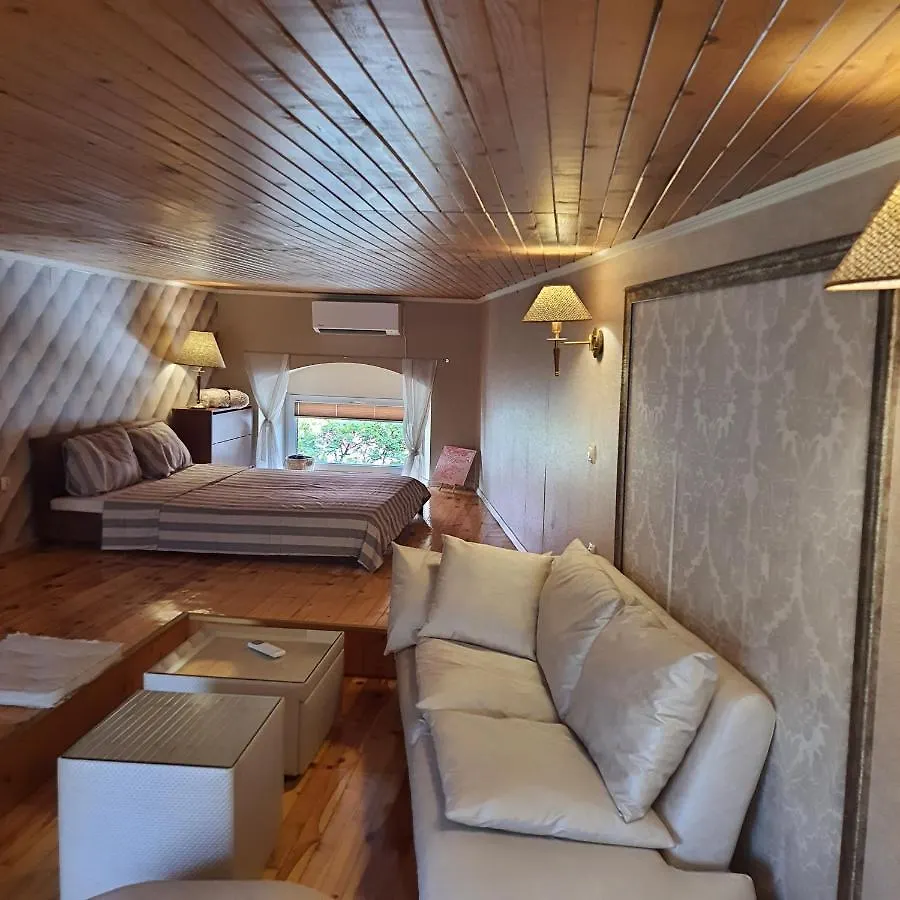 Apartment Нестандартно Бутиково Студио За Двама Романтика